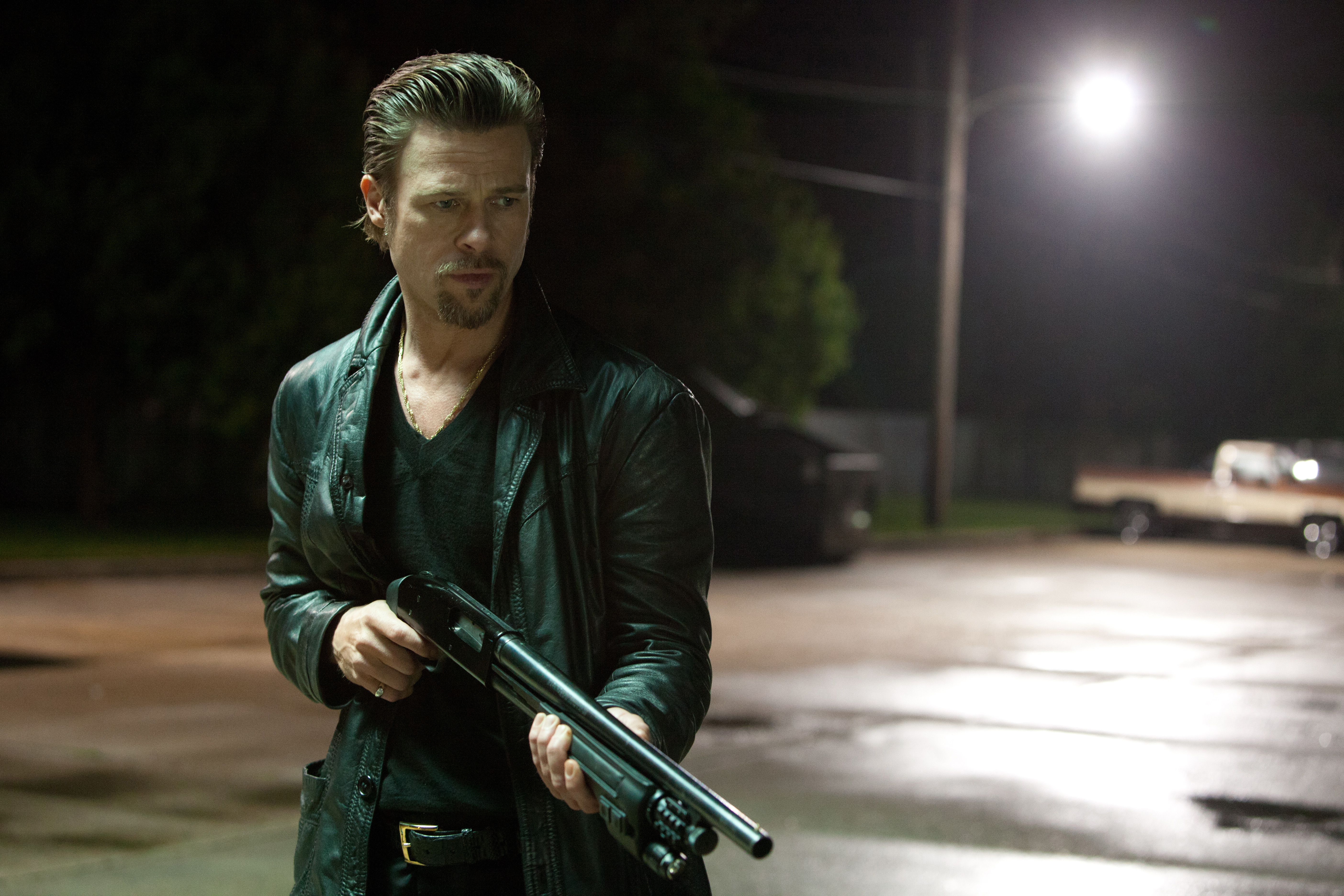 Brad Pitt regresa sigilosamente a la pantalla grande en “Killing Them Softly”.