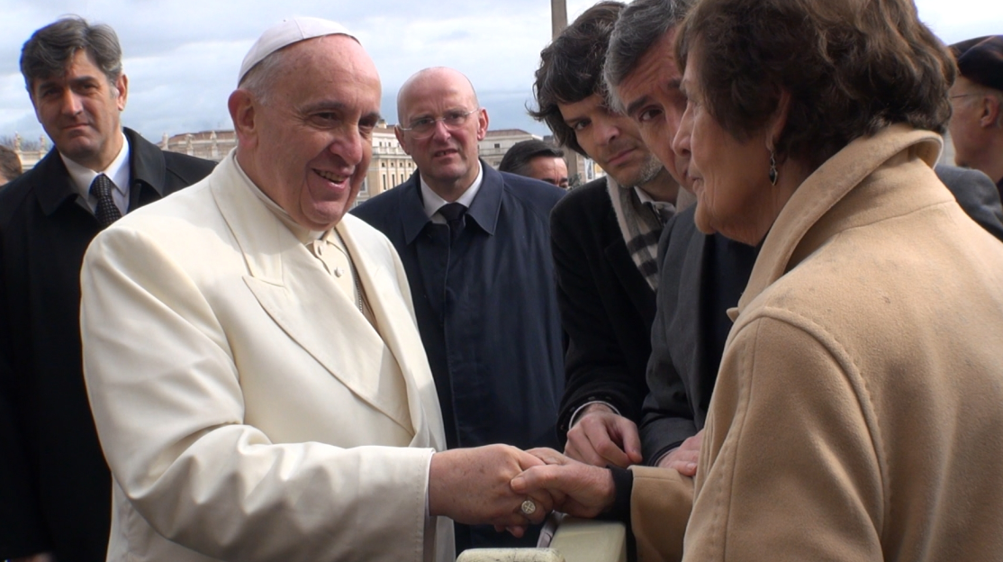 La verdadera “Philomena” se reúne con el Papa Francisco.